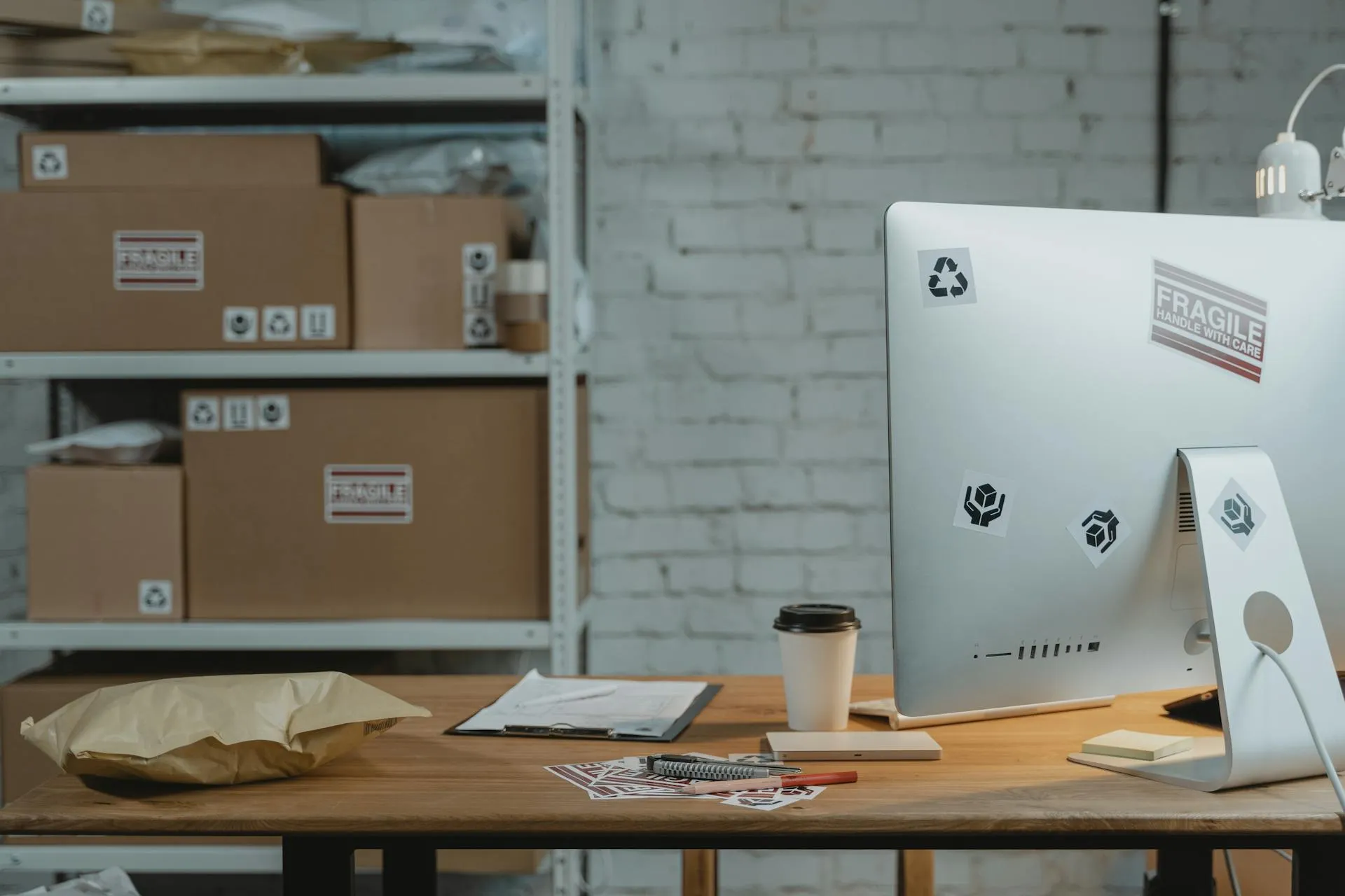 Retail & E-Commerce